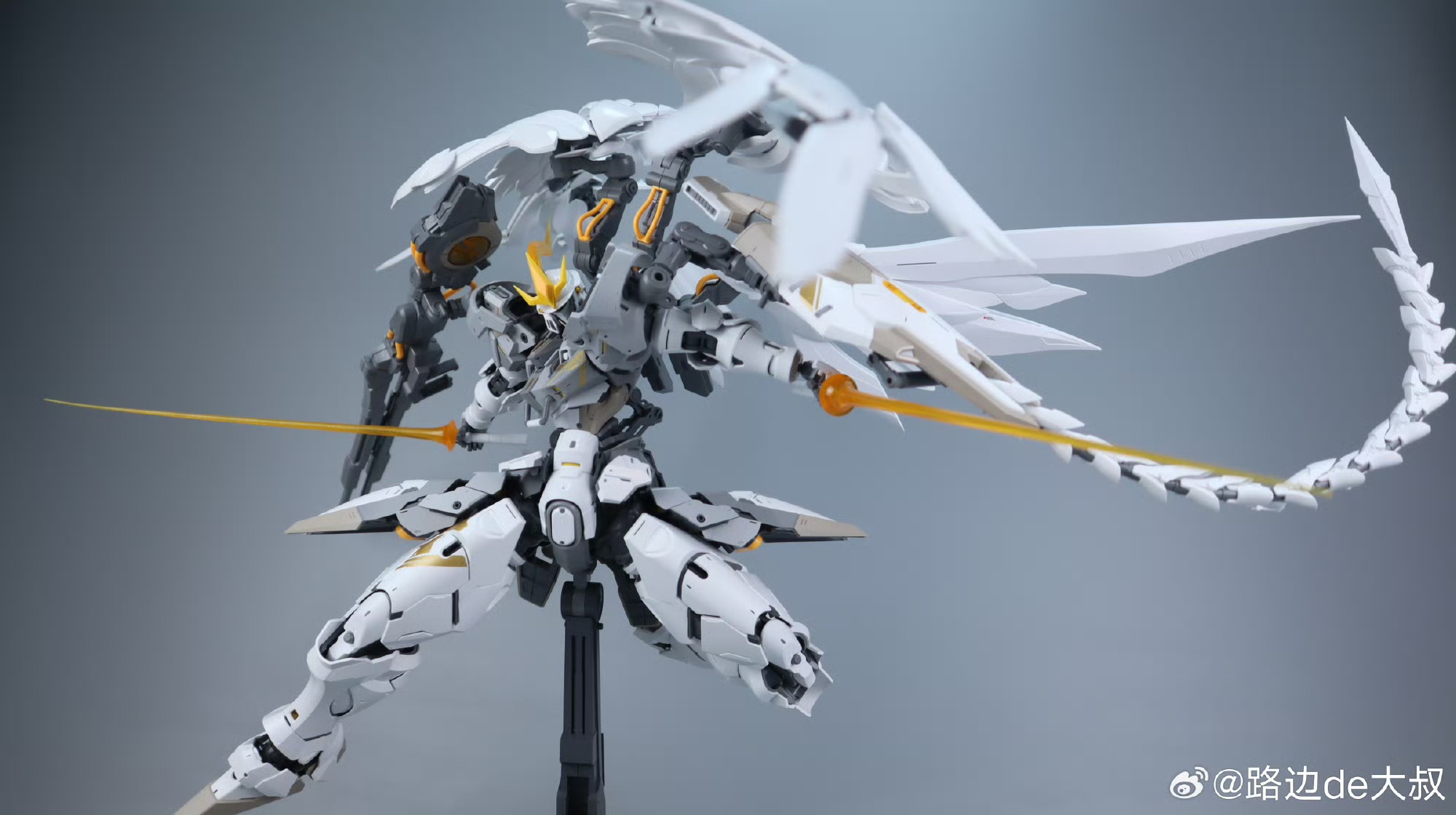新品の「ストレンジ・ワーク・モニュメントF」組み立てモデルキ - Model Kit Brands のレビューと価格