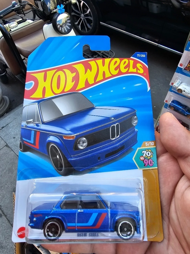 新しいホットウィール2025 Nケース、ポルシェ、BMW、フ - Model Kit Bmw のレビューと価格