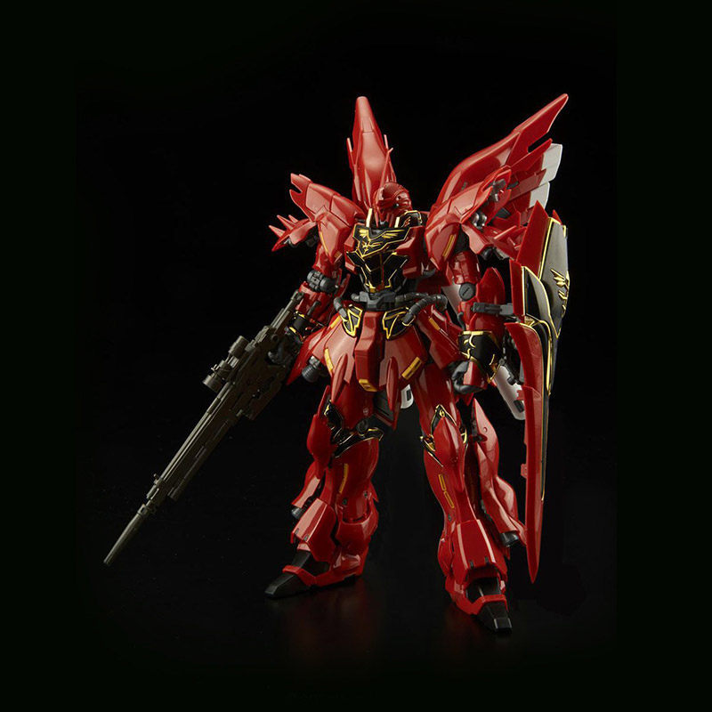 バンダイ RG ガンダム ハイグレード コレクタブル 組立モ - Model Kit Gundam Wing のレビューと価格