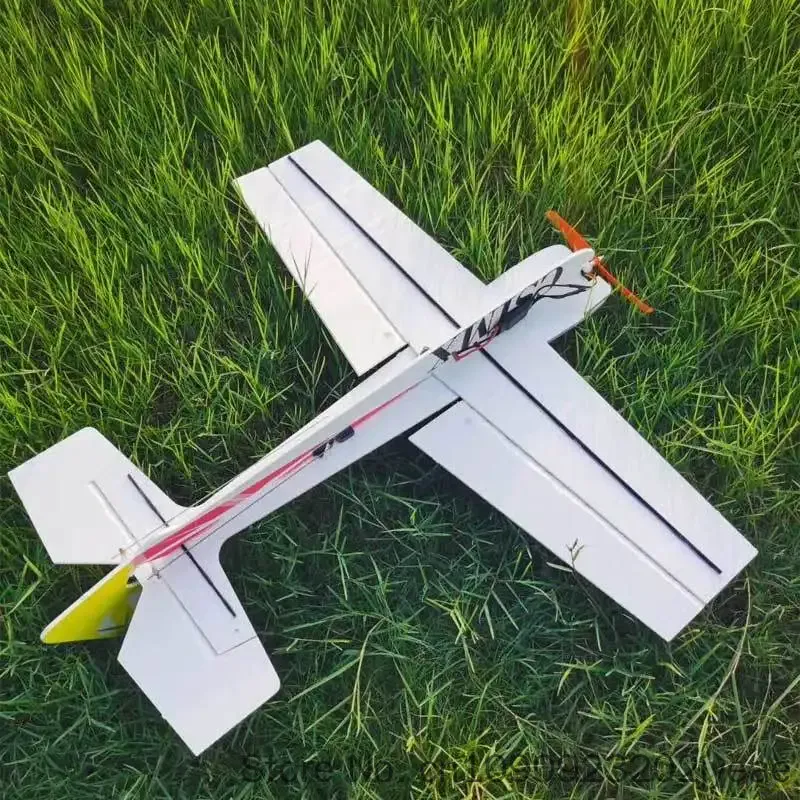 2025年製 マジック330 RC飛行機 3Dアクロバット飛 - Model Kit Instructions のレビューと価格